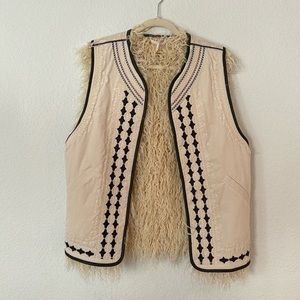 Free People reversible Suede/Sherpa Vest. New with tag. Size M